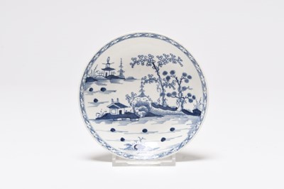 Lot 2 - Worcester, Lowestoft and Philip Christian (Liverpool) porcelain, 18th century