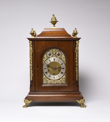 Lot 77 - A German mahogany bracket clock