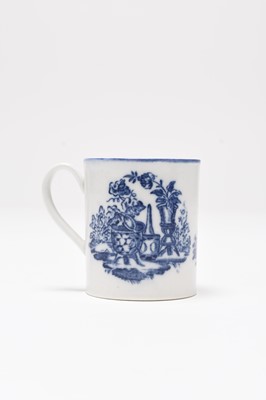 Lot 30 - A small Caughley 'Mother and Child' coffee can, circa 1780