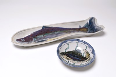Lot 161 - Highland Scotland stoneware bowl, fish platter and a further fish platter
