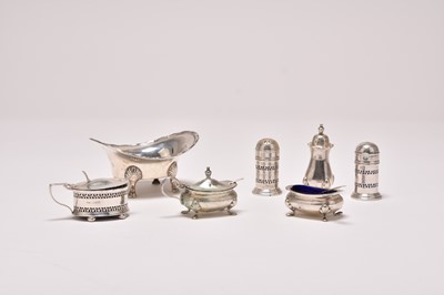 Lot 83 - A small collection of silver