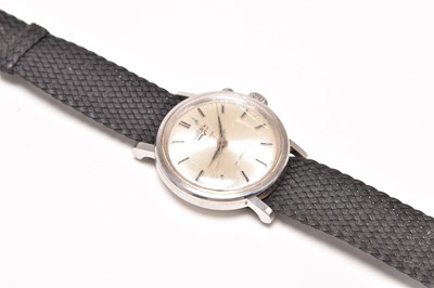 Lot 468 - Vulcain: A gentleman's stainless steel Cricket alarm watch