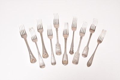 Lot 154 - A collection of forks