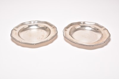 Lot 69 - A pair of Victorian Garrards silver bowls