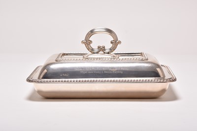 Lot 115 - A silver entree dish and cover
