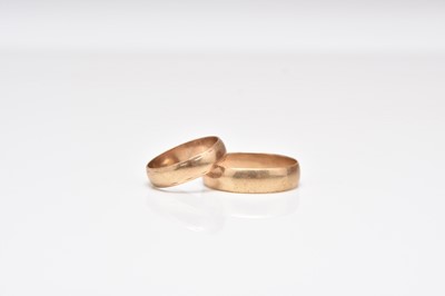Lot 291 - Two 9ct gold wedding bands