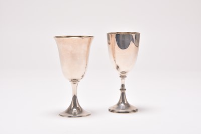 Lot 106 - Two silver goblets