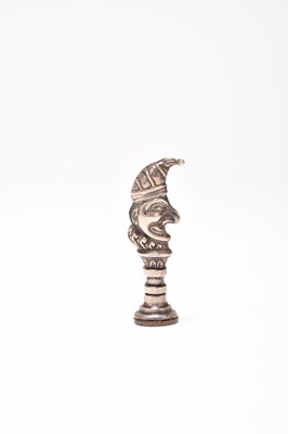 Lot 13 - An Edwardian silver desk seal in the form of Punch