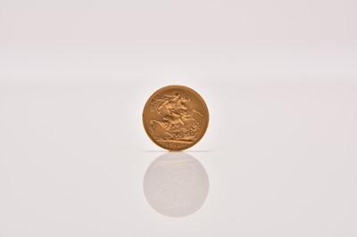 Lot 185 - A George V sovereign