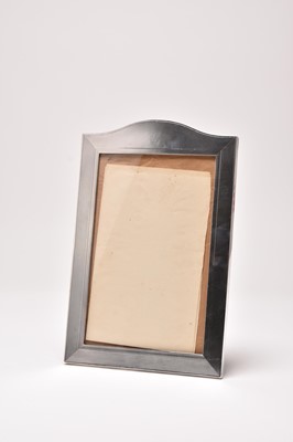 Lot 204 - A large silver mounted photograph frame
