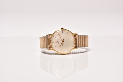 Lot 476 - Certina: A gentleman's gold plated wristwatch