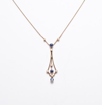 Lot 265 - An early 20th century sapphire and diamond necklace