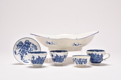 Lot 7 - Caughley including Chantilly Sprigs dessert bowl and Three Flowers and Butterfly tea bowl & saucer