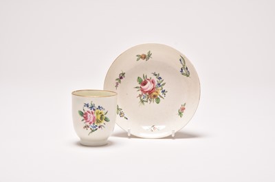 Lot Caughley 'Back to Back Flowers' coffee cup and saucer, circa 1785-90