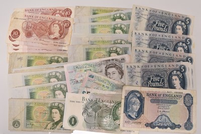 Lot 220 - An assorted collection of UK Banknotes comprising