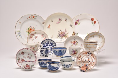 Lot 4 - A varied collection of Chinese and European porcelain, 18th century onwards