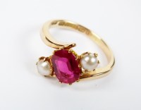 Lot 79 - A 15ct gold synthetic ruby and split pearl set...