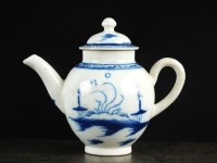 Lot 33 - A Caughley toy teapot and cover, circa 1780-90,...