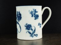 Lot 63 - A Caughley mug, circa 1778-86, with grooved,...