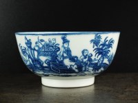 Lot 67 - A Caughley bowl, circa 1776-90,...