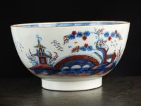 Lot 69 - A Caughley bowl in the Bridge and Windmill...