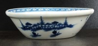Lot 108 - A Caughley tart or patty pan, circa 1780,...