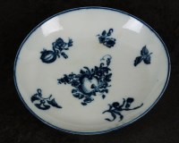 Lot 124 - A rare Caughley saucer, circa 1778,...