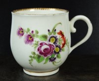 Lot 143 - A Worcester cup, circa 1765-70, of bell-shape...