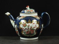 Lot 203 - A Worcester porcelain teapot and cover, circa...
