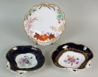 Lot 254 - A Worcester dessert dish, late 18th century,...