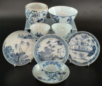 Lot 102 - A collection of Chinese blue and white wares,...