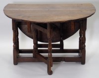 Lot 236 - An early 18th century oak gate-leg breakfast...