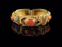 Lot 142 - A Chinese silver gilt filigree, enamel and...
