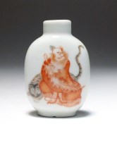 Lot 178 - A Chinese porcelain snuff bottle, Qing,...