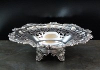 Lot 115 - A George V silver pedestal bowl, Joseph...