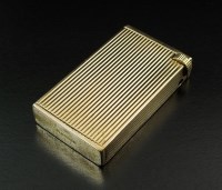 Lot 144 - A 9ct gold lighter, hallmarked London 1962,...