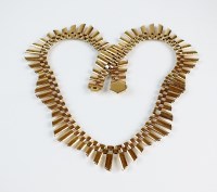 Lot 191 - A 9ct gold fringe necklace, the box link clasp...