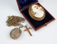 Lot 228 - A yellow metal guard chain, with attached...