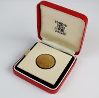 Lot 345 - A Dutch ten Guilden gold coin, Queen...