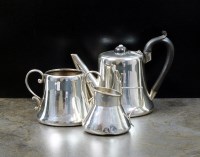 Lot 45 - An Edwardian silver bachelors teapot and sugar...