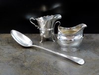 Lot 67 - A George III silver Old English pattern...