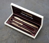 Lot 135 - A cased 9ct gold Sheaffers fountain pen, with...