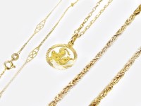 Lot 157 - A 9ct yellow gold rope twist chain, with bolt...