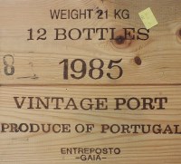 Lot 305 - Twelve bottles of vintage Warre's port 1985,...