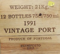 Lot 306 - Twelve bottles of Warre's vintage port, 1991,...