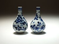 Lot 102 - A matched pair of Chinese blue and white...