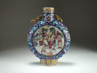 Lot 126 - A Chinese famille rose moon flask, 19th...