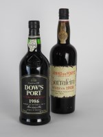 Lot 256 - A bottle of late vintage port label for Vinho...