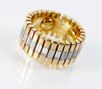 Lot 236 - A De Beers diamond 'Board Walk' ring, designed...