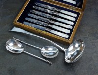 Lot 12 - A George III Old English pattern silver soup...